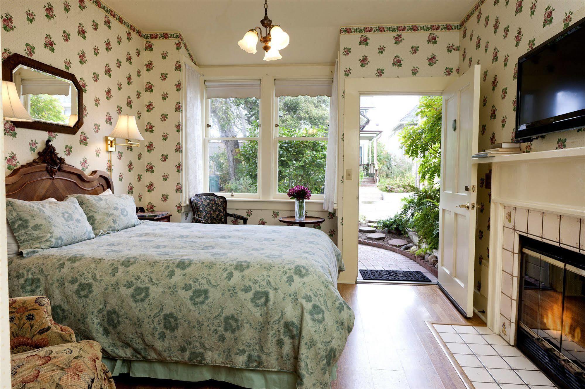 Gosby House Inn, A Four Sisters Inn Pacific Grove Exterior photo